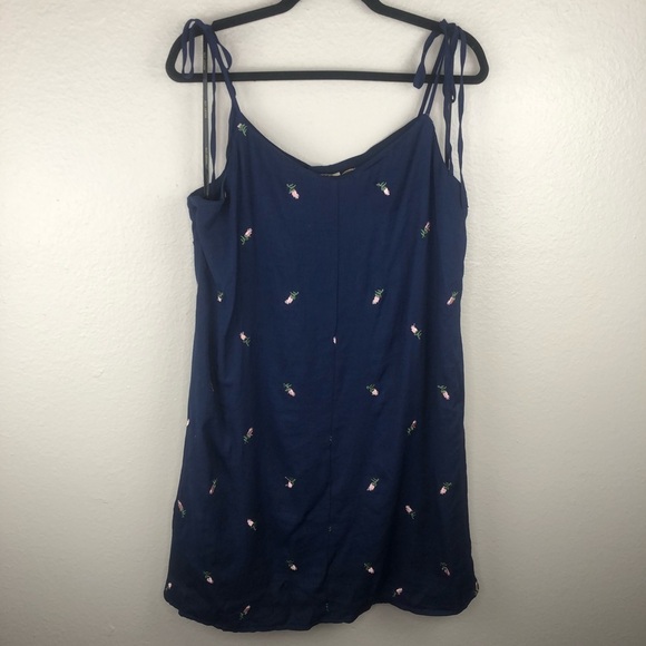 Hailey Lyn Embroidered Button Front Slip Dress - Picture 7 of 8
